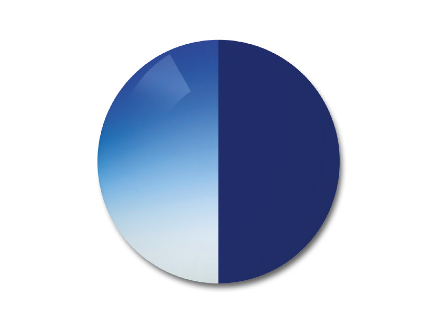 ZEISS AdaptiveSun Gradient Blue i let-farvetonet gradueret og stærkt-farvetonet ensfarvet tilstand.